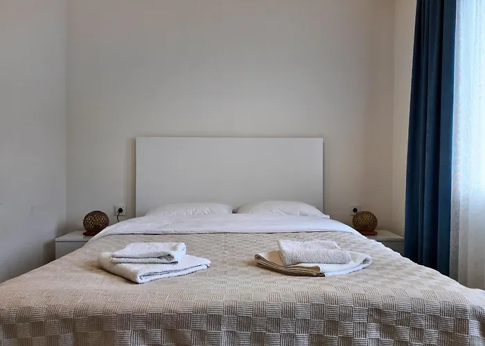 Apart Otel ınlice *